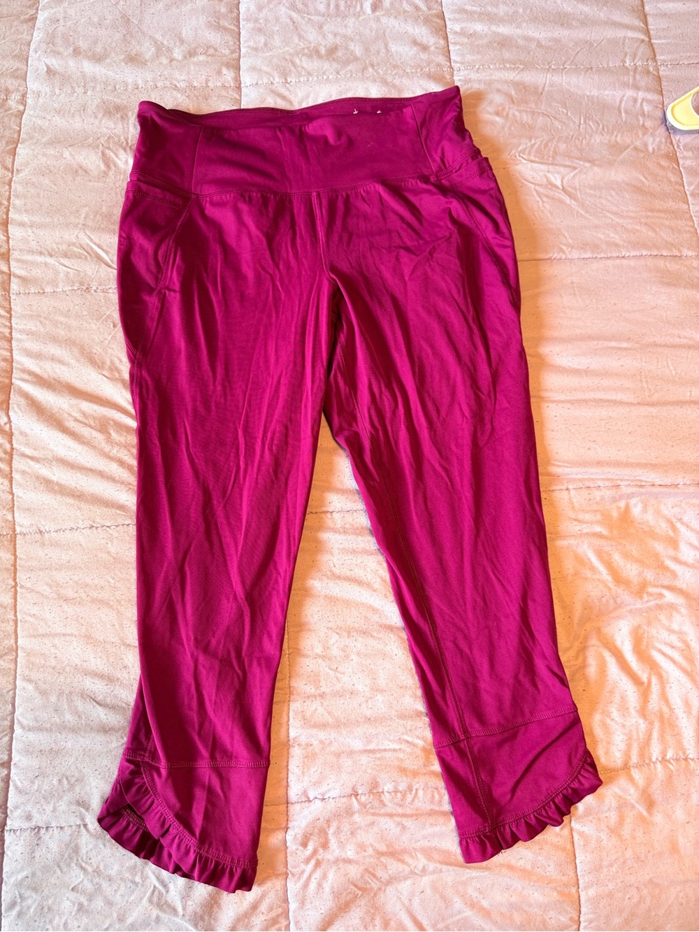NEVER WORN Lane Bryant Livi Active Magenta Ruffle Hem Active Capri Pants